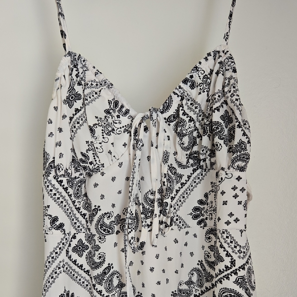 Elegant Black and White Paisley Maxi Dress